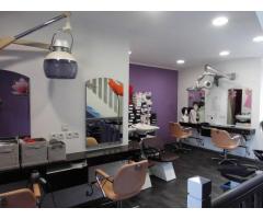 Salon de coiffure à vendre