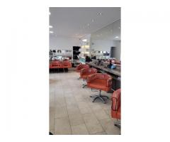 A vendre salon de coiffure à Pont-Lévêque (14130)