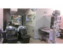 salon de coiffure & esthétique – environnement haut de gamme – faible loyer